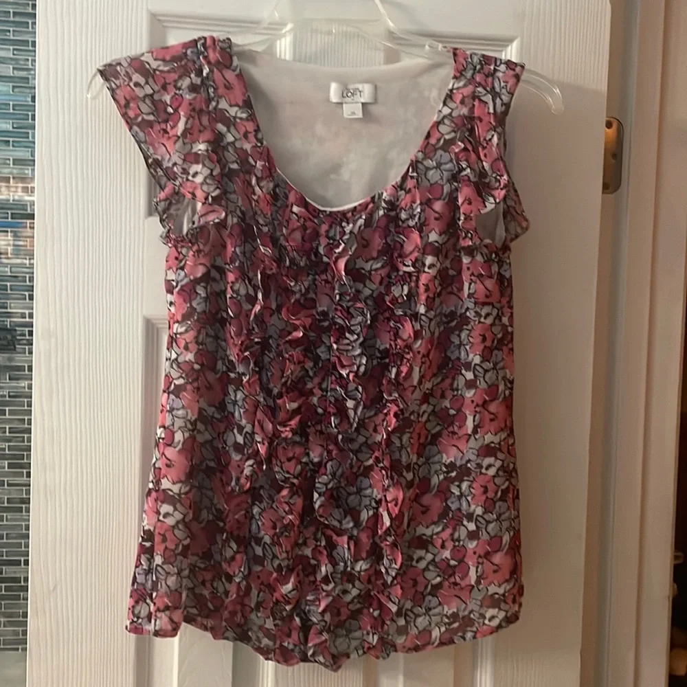 LOFT Ruffle Blouse - Picture 1 of 2